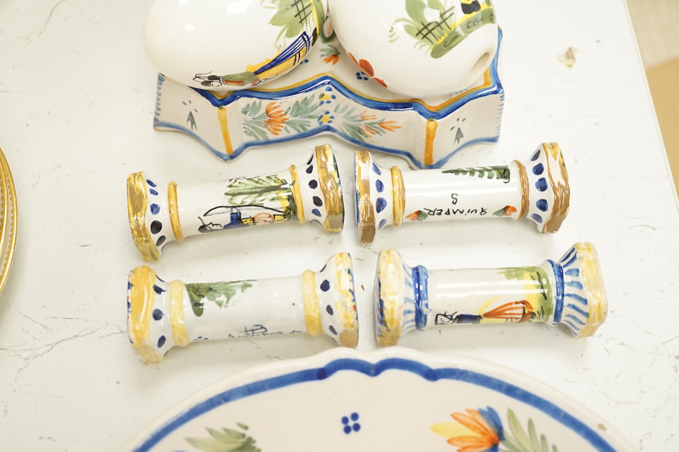 Assorted items of Quimper pottery (11)